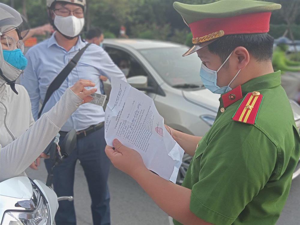 Quận Đống Đa: Kiểm soát chặt, đảm bảo thực hiện nghiêm công tác phòng chống dịch COVID-19 